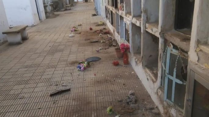 Robos y roturas en el cementerio de Dalmacio Vélez