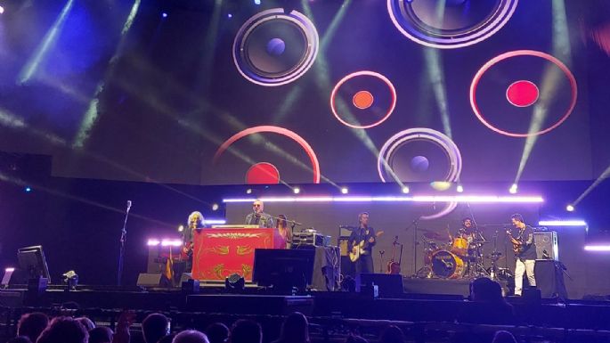Lerner canta sus grandes exitos en la última noche del Anfi