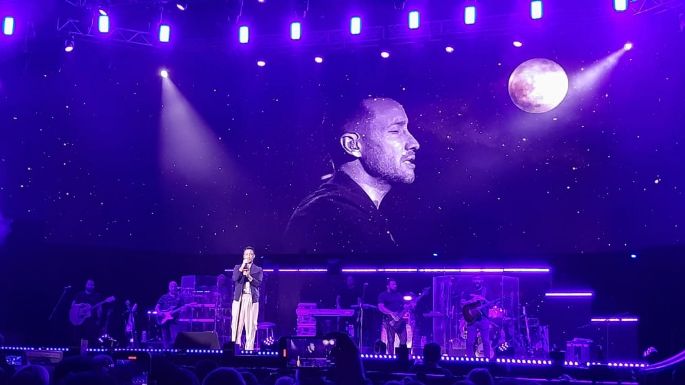 Luciano Pereyra ya enamora al Anfi con sus canciones