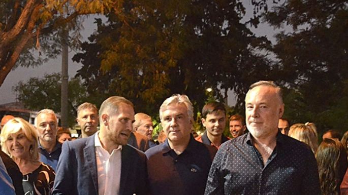 Llaryora y Gill se elogiaron mutuamente