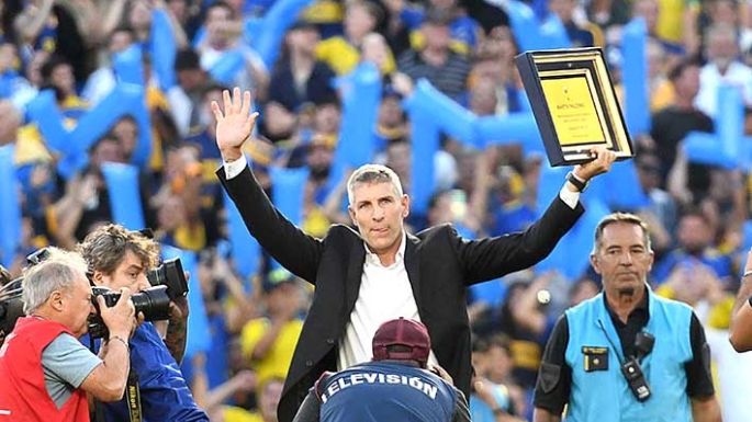 Homenaje al Titán