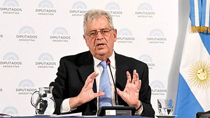 Por un desembolso del FMI de 5.400 millones de dólares
