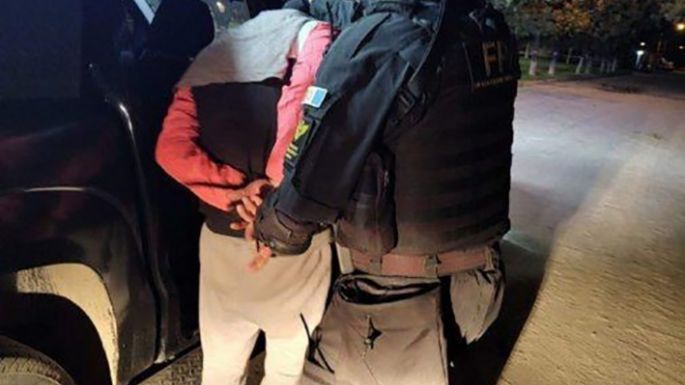 Detuvieron a un hombre que tenía envoltorios con cocaína