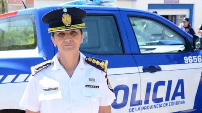 Denunciarán a la jefa de la Policía por espionaje