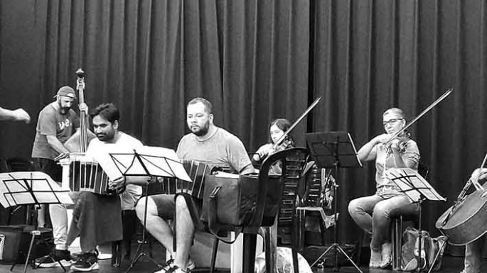Convocan a becarios para orquesta