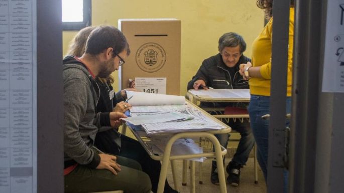 Convocan a extranjeros a inscribirse en el Registro de Electores
