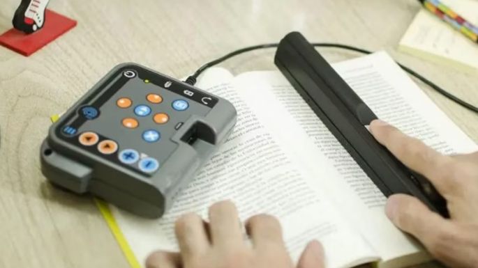 Jóvenes con discapacidad visual podrán acceder a un dispositivo de lectura