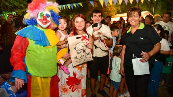 Sortean regalos de comercios locales durante las noches del Recorrido Peñero