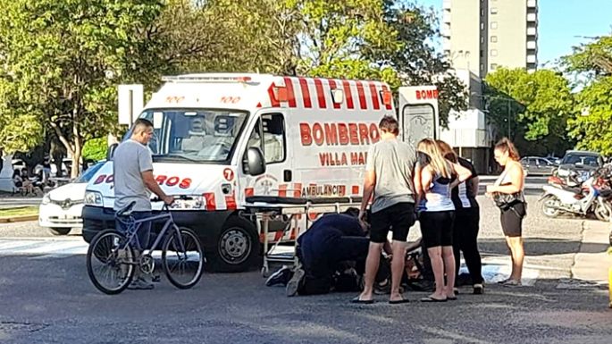 Cuatro motociclistas heridos, dos de ellos con lesiones de gravedad