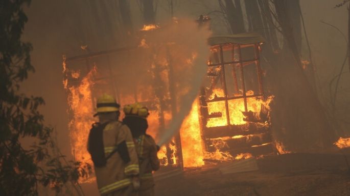 Argentina envía recursos técnicos y humanos a Chile para ayudar en los incendios