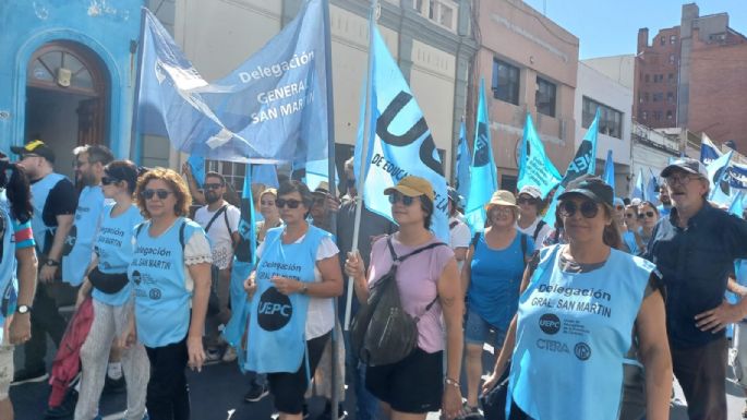 Docentes ratifican el rechazo a la propuesta salarial del Gobierno