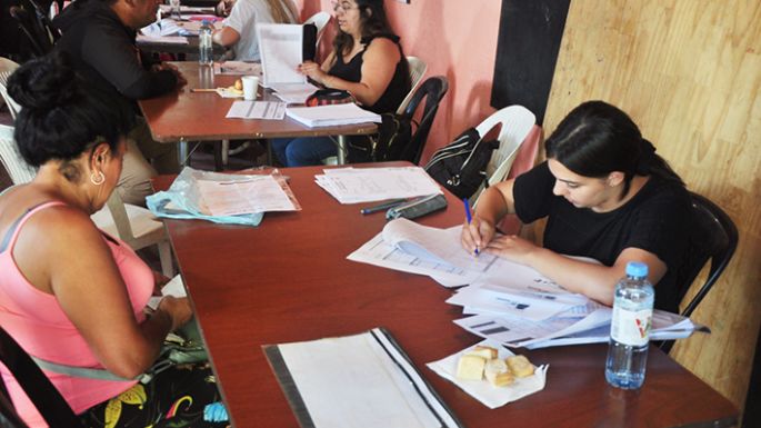 Avanzan con la escrituración de viviendas