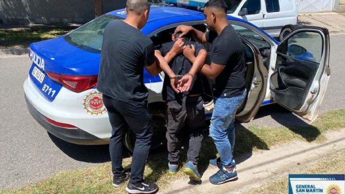 Atraparon a dos hombres acusados de robar bicis en escuelas y en el centro