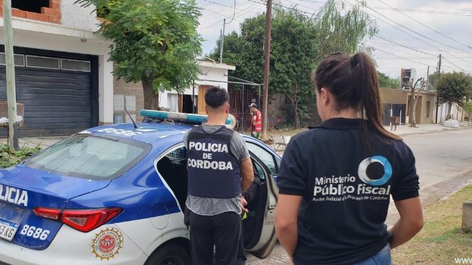 Detuvieron a un hombre por distribución de pornografía infantil