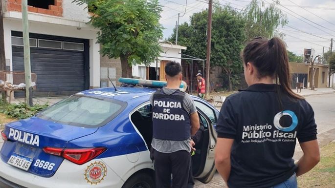 Detenido por distribuir archivos digitales con pornografía infantil