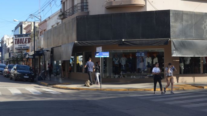 Creció la cantidad de comercios, de autos 0km y de motocicletas