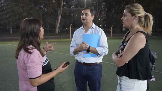 Se constituyó el primer club y centro deportivo de fútbol femenino