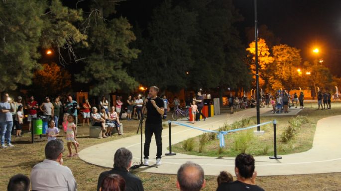 Vecinos y vecinas ya disfrutan el nuevo espacio polideportivo