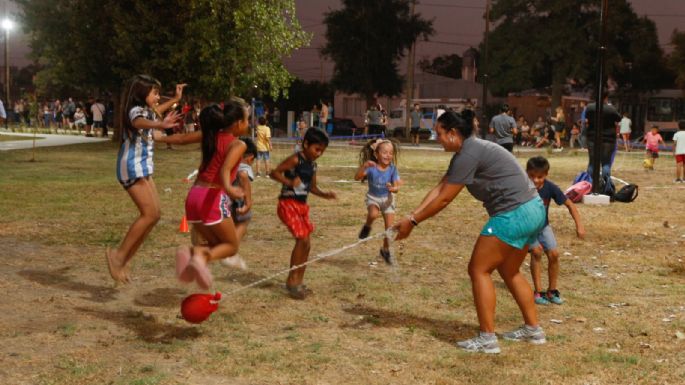 Vecinos y vecinas ya disfrutan el nuevo espacio polideportivo