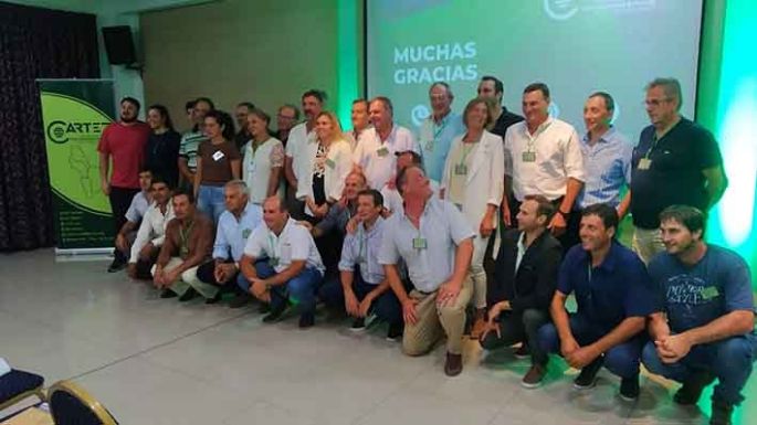Presentan propuestas para el agro a todos los candidatos cordobeses