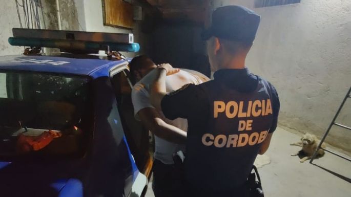 Rompió la orden de restricción con su expareja y quedó detenido