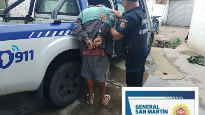 Se robó el kit de balizas de un auto y el dueño avisó a la policía