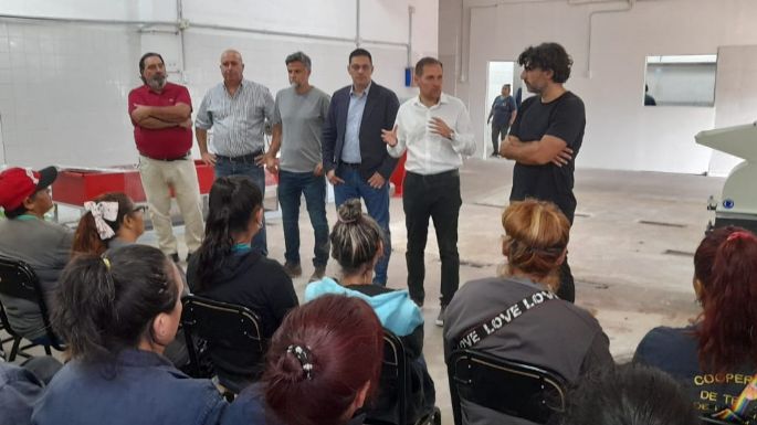 Gill presentó nuevas maquinarias que se sumarán al Centro de Gestión Ambiental