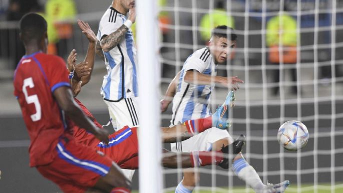 Argentina le sumó a la fiesta del Mundial un triunfo sobre Panamá y el gol 800 de Messi