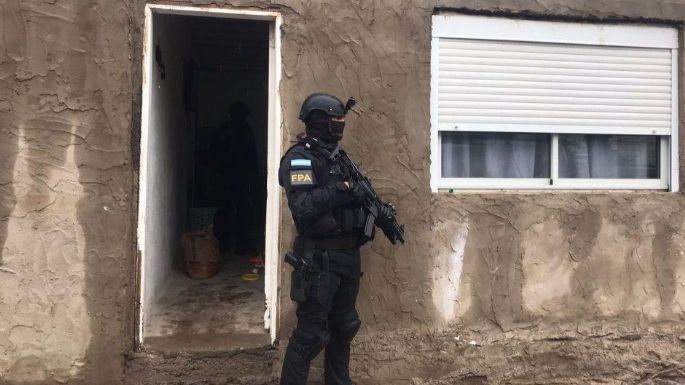 Incautaron marihuana y plantas de cannabis en barrio Las Playas