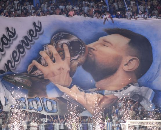 Argentina golea a Curazao, con un "hat trick" de Messi