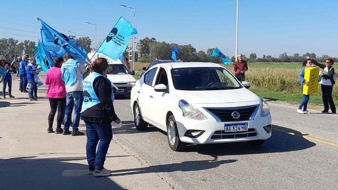 Docentes visibilizaron sus reclamos en la Autopista