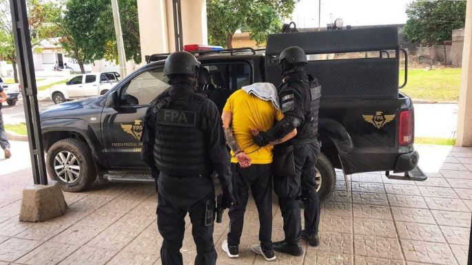Detuvieron a un joven tras cerrar un punto de venta de drogas