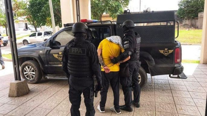 Detuvieron a una pareja en James Craik y a un joven en La Carlota