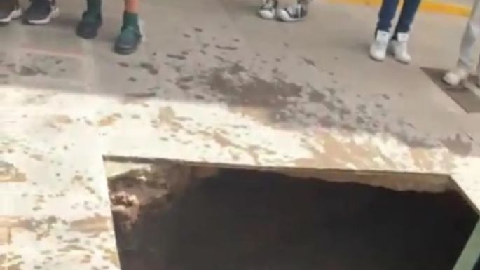 El piso del patio de una escuela cedió y 5 alumnos cayeron en líquidos cloacales