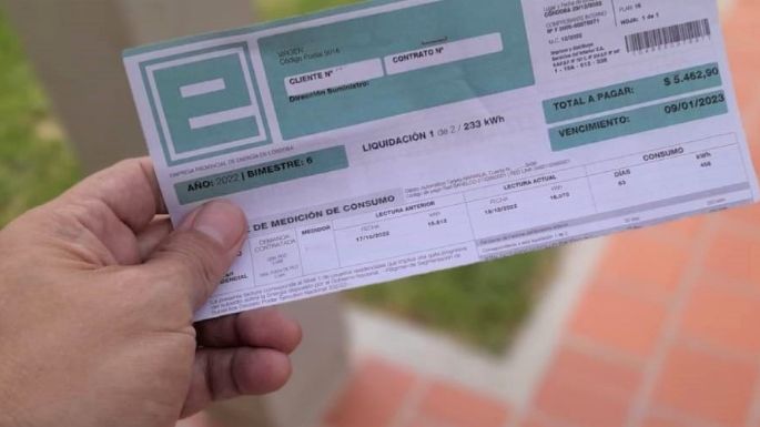 Condenan a EPEC a reintegrar dinero a una usuaria y pagar una multa