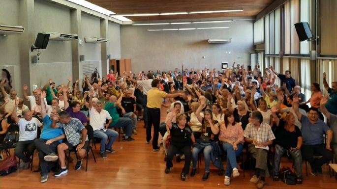 UEPC rechazó la propuesta salarial del Gobierno y confirmó un nuevo paro
