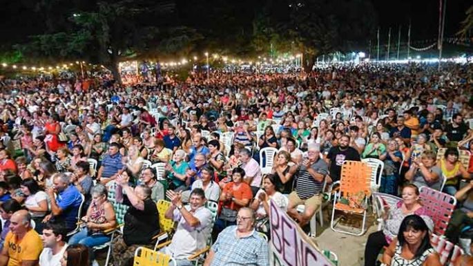 Unas 15 mil personas en la plaza