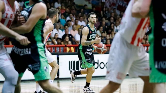 Atenas cayó en Córdoba ante Riachuelo de La Rioja y sigue en el fondo de la tabla