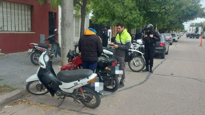 Retuvieron 22 motocicletas y un auto por diferentes infracciones