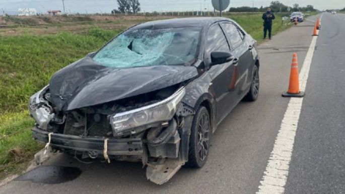 Un hombre falleció tras ser embestido por un automóvil