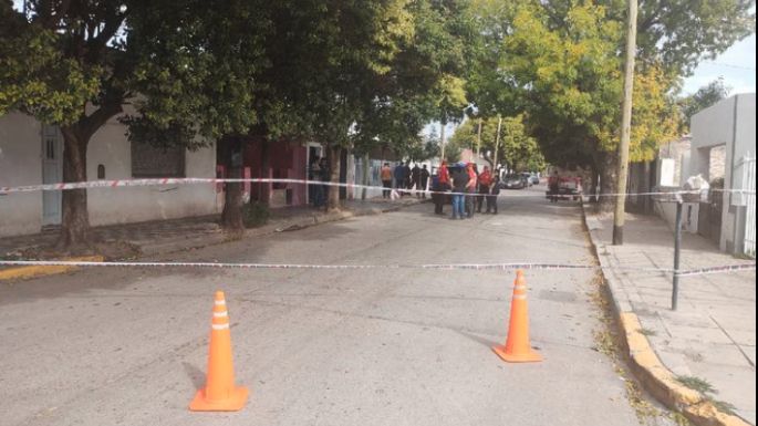 Una pareja admitió haber asesinado y enterrado en el patio a una mujer