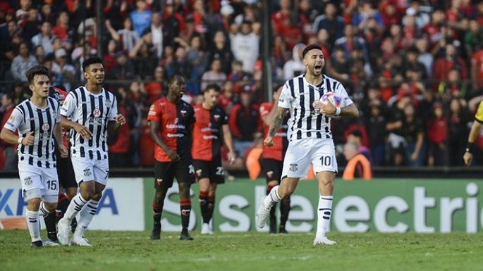 Bustos revivió a Talleres