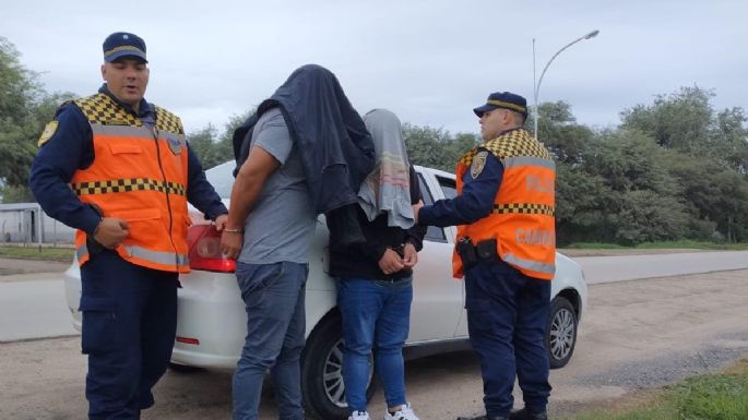 Dos detenidos por robar en inmediaciones del colegio Mariano Moreno