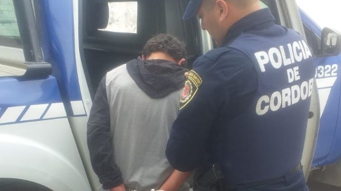 Un sujeto detenido tras amenazar con un arma blanca a una mujer