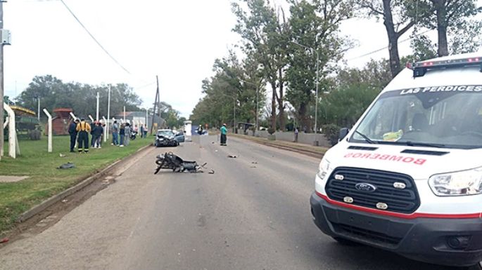 Vecino de Las Perdices falleció al chocar una moto con un utilitario