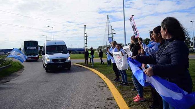 Bronca por los descuentos y el destrato