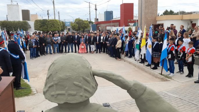 Villa Nueva también homenajeó a veteranos y caídos en Malvinas