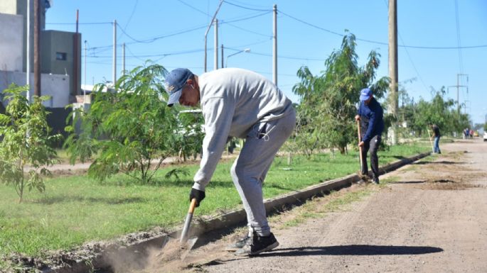 Hacen limpieza y mantenimiento integral en diferentes espacios de la ciudad
