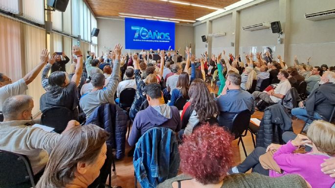 UEPC aprobó el aumento salarial del 60%, propuesto por la Provincia