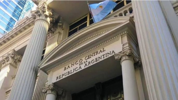 El Banco Central elevó a 91% la tasa de interés para plazos fijos